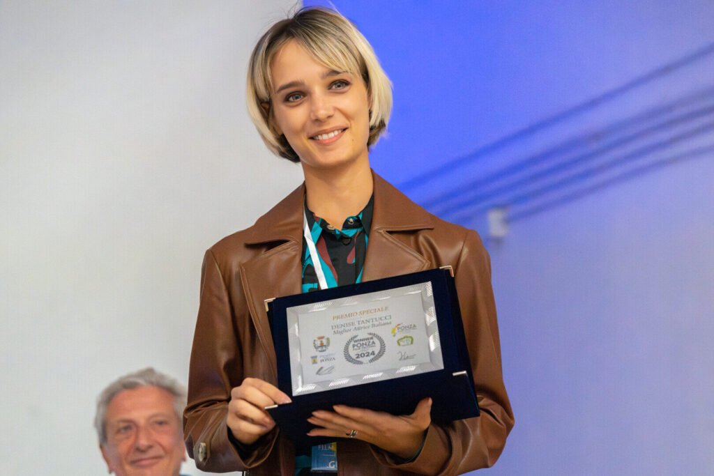 Ponza Film Festival September 2024 Award Ceremony 2 Denise Tantucci, interprete del film "I nostri ieri"