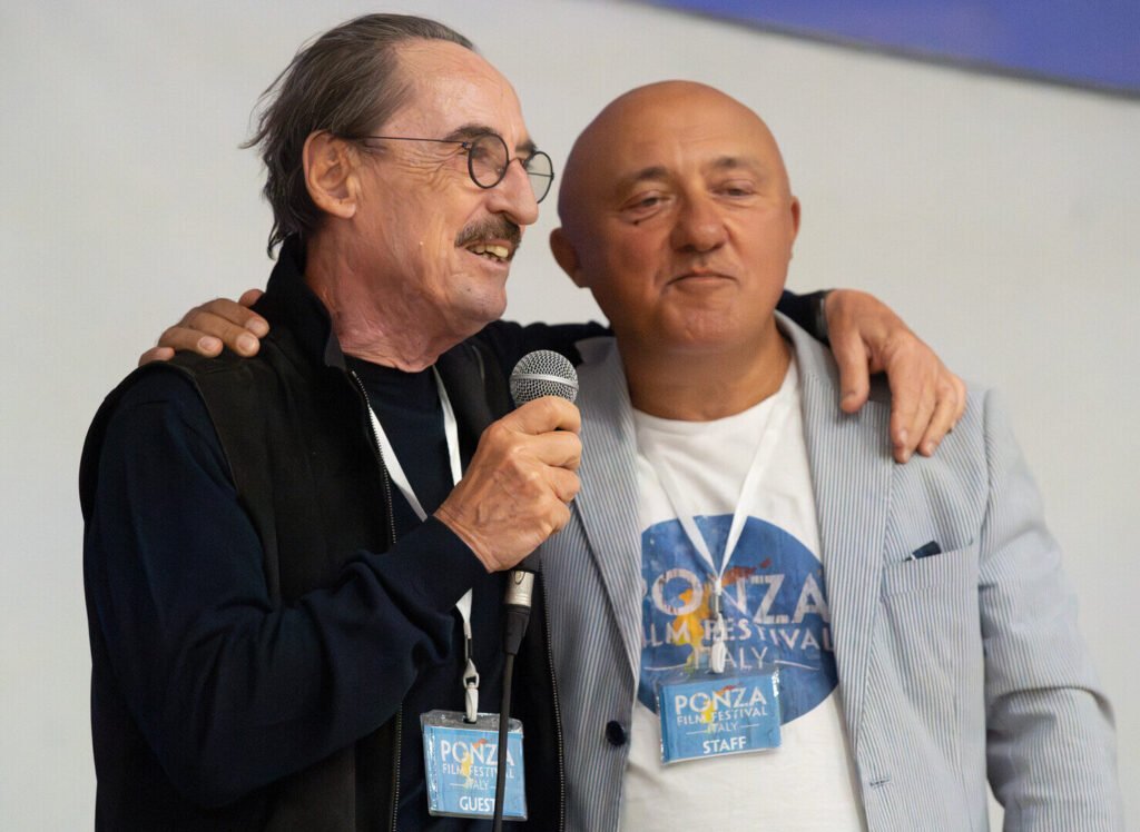 Ponza Film Festival September 2024 Award Ceremony 10 Il produttore Sergio Castellani con Francesco Maria Cordella